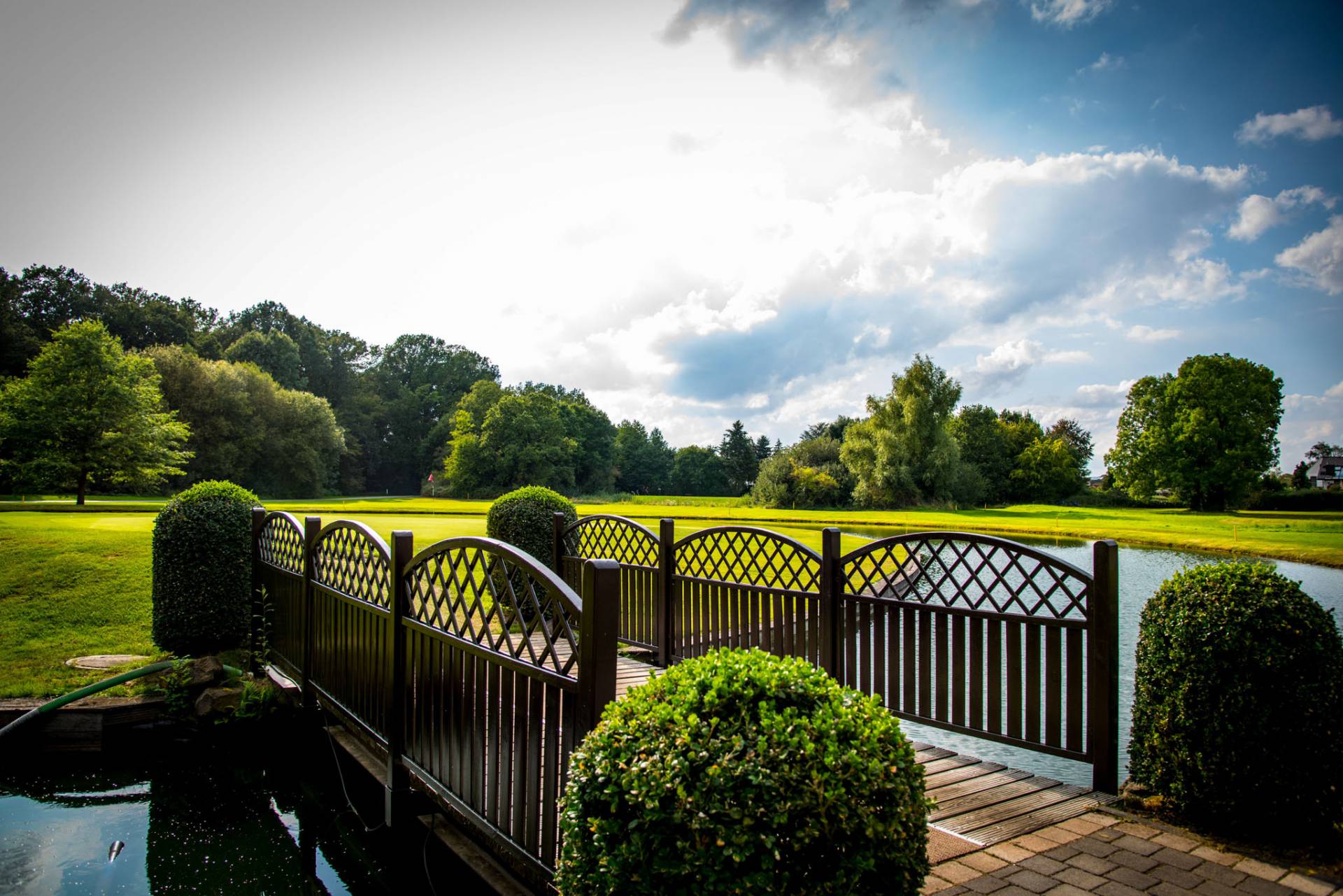 Brücke auf der Golfanlage im Swisttal