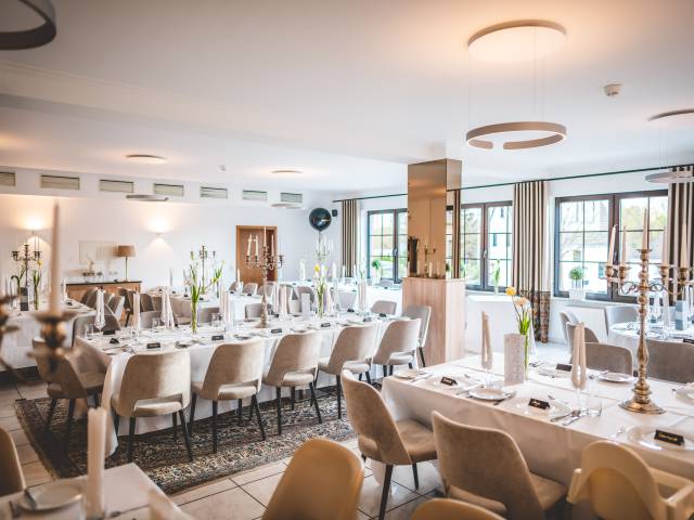 Festsaal im Hotel Weidenbrück