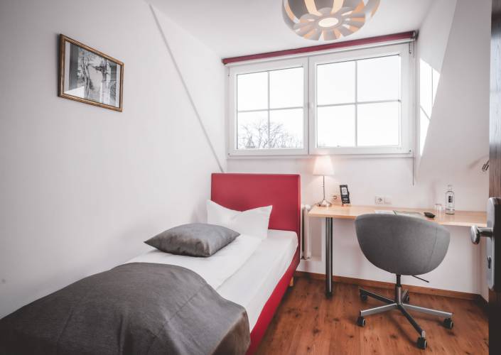 Single Room Mini: Price enquiry & booking - Landidyll Hotel Weidenbrück