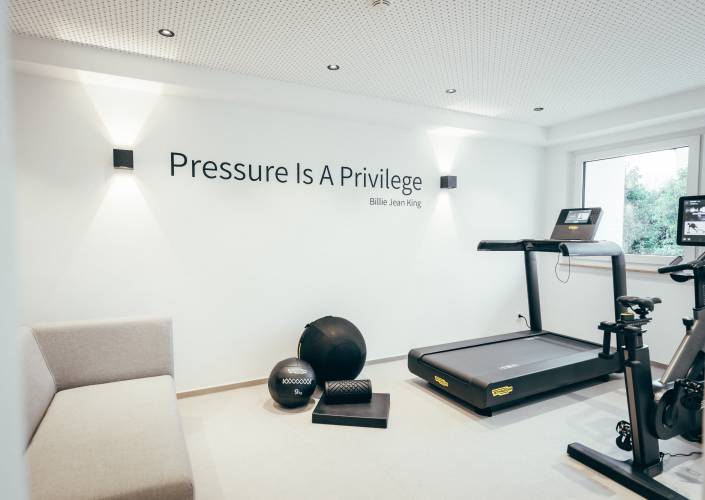 DER WEIDENBRÜCK TECHNOGYM FITNESSRAUM: Fit & Gesund - täglich von 8 - 22 Uhr geöffnet - Landidyll Hotel Weidenbrück